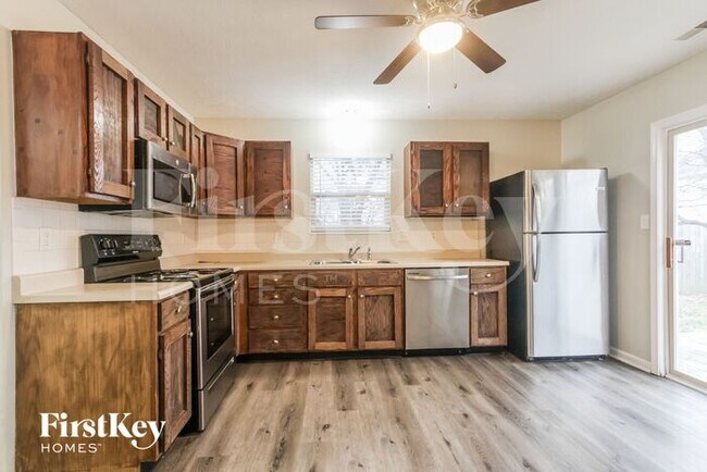 Foto del edificio - 757 Kingston Cir