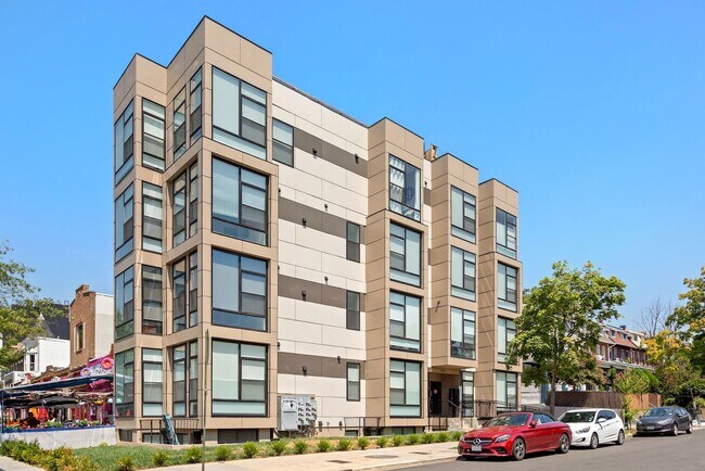 Building Photo - Available Now! Recent build! Professionally Managed// 2 bedroom 2 bathroom Luxury Condo// Petworth!