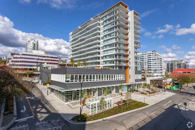 Building Photo - Promenade at the Quay