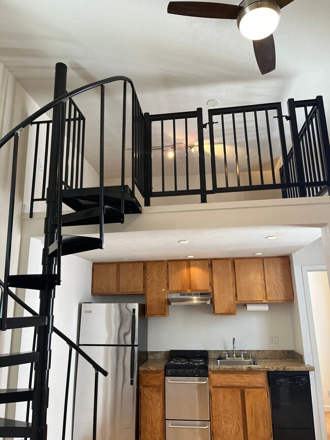 Building Photo - 00GE1201