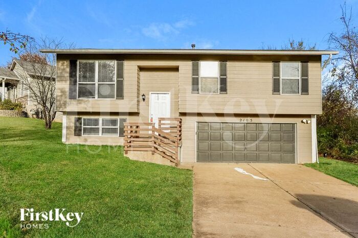 Foto principal - 2105 Barrington Ct S