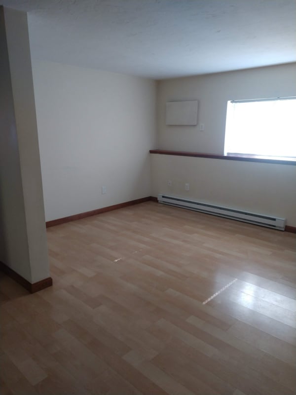 Building Photo - 17 Farrar Ave