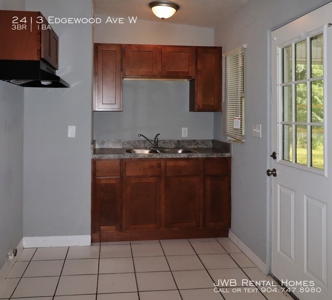 Building Photo - 2413 Edgewood Ave W