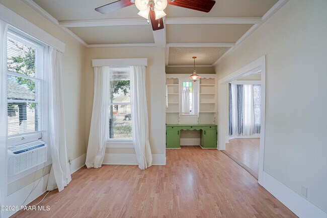 Foto del edificio - 312 N Pleasant St
