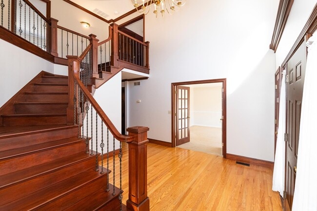 Building Photo - 3516 S Ashwood Dr