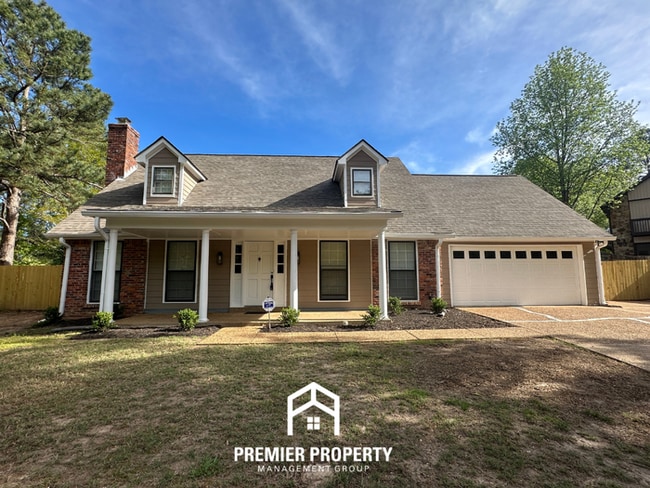 Newly Renovated 3BR/2BA Executive Home in Cordova | Granite Counters & 2,100 Sq Ft - Newly Renovated 3BR/2BA Executive Home in Cordova | Granite Counters & 2,100 Sq Ft
