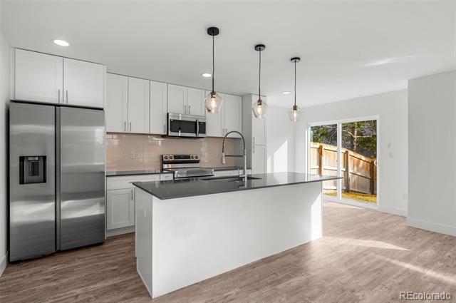Foto del edificio - 5282 Columbine Ln