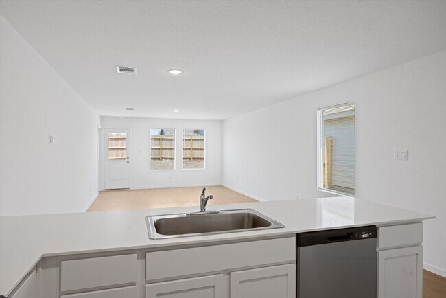 Foto del edificio - New Build 3 Bedroom 2 Bathroom Home in New...