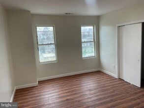 Building Photo - 7028 Elmwood Ave