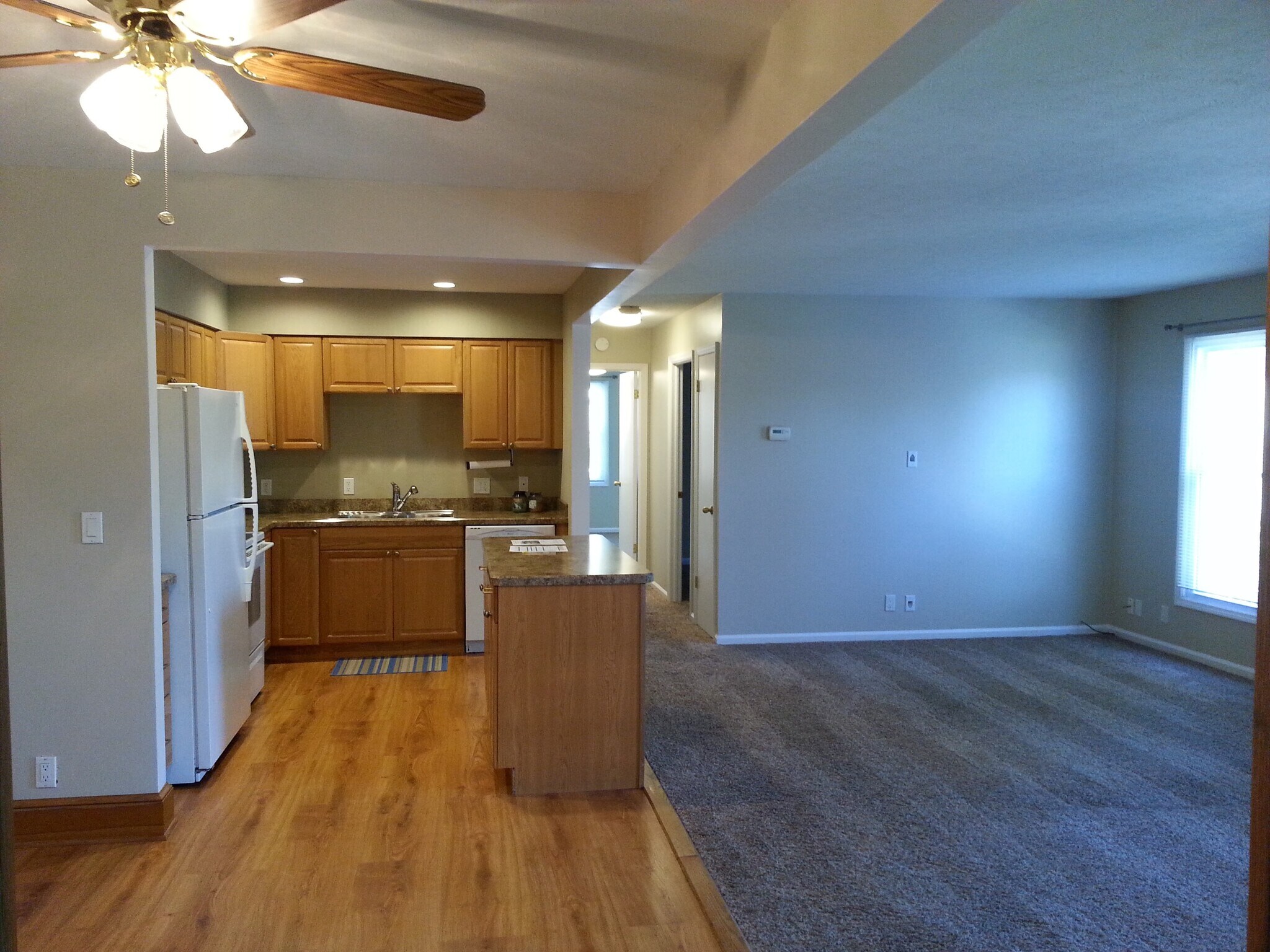 2107 Glouchester Dr Lyndhurst, OH 44124 – photo 4