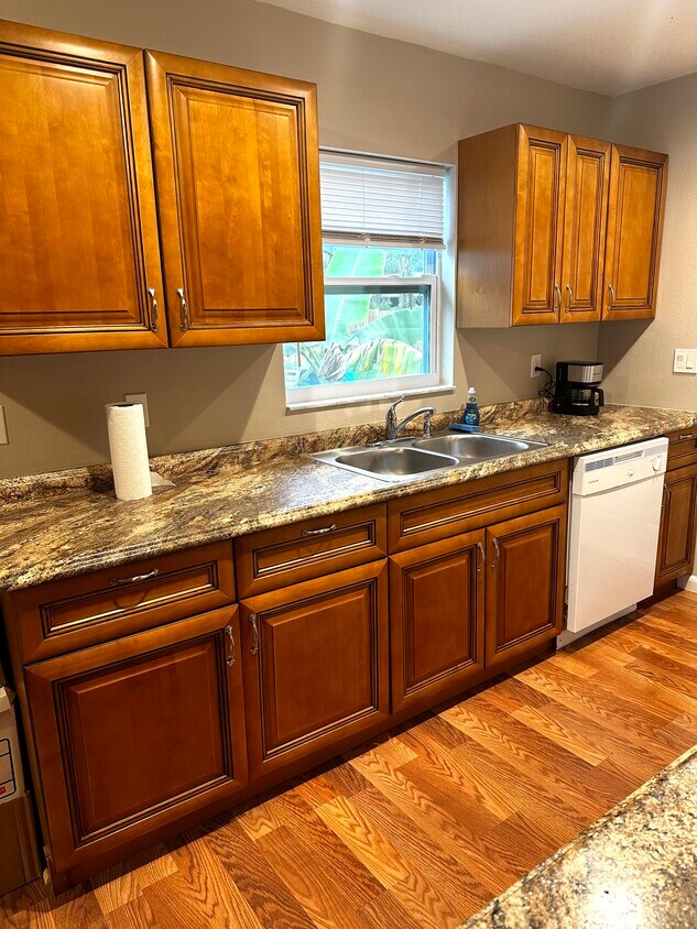 Foto principal - 4921 20th St Ct E