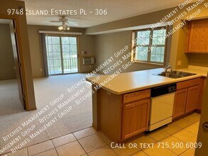 Building Photo - 9748 Island Estates Pl