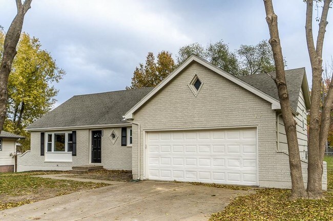 Building Photo - 18812 Gateway Dr