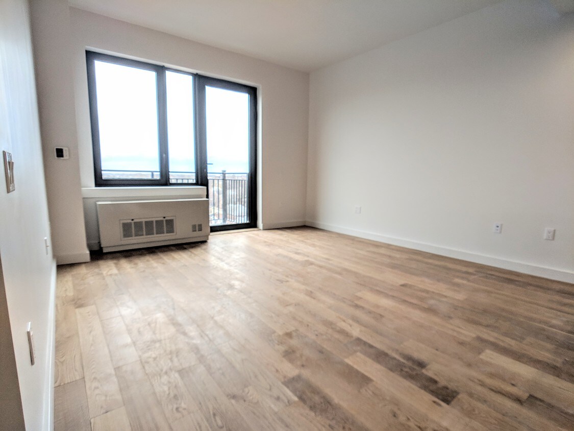 Foto principal - 1825 Ocean Ave