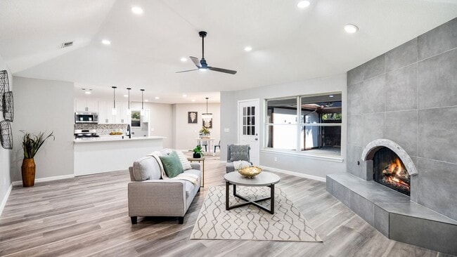 Foto del edificio - 2416 Kimberly Ln