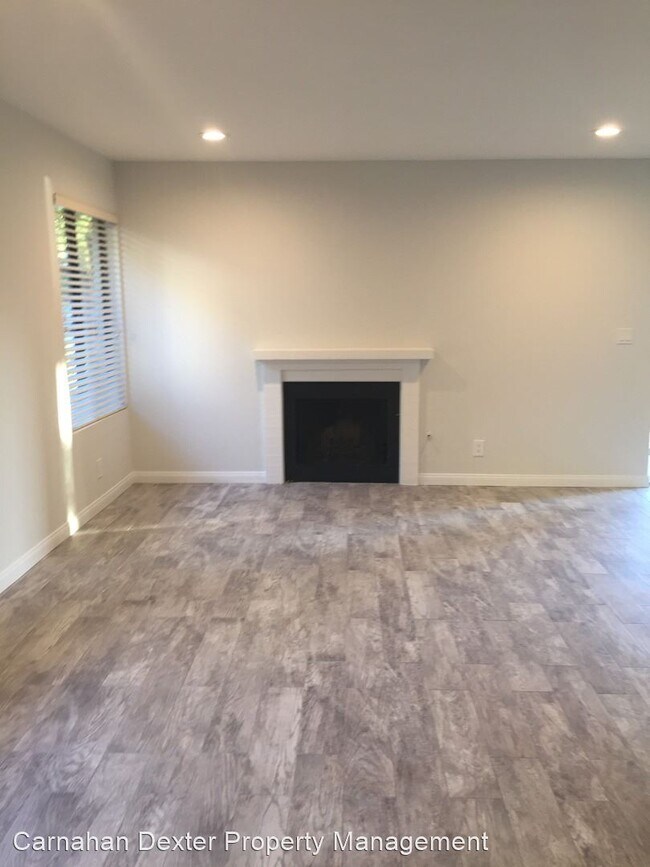 Building Photo - 3 br, 2.5 bath House - 22101 Burbank Blvd. #1