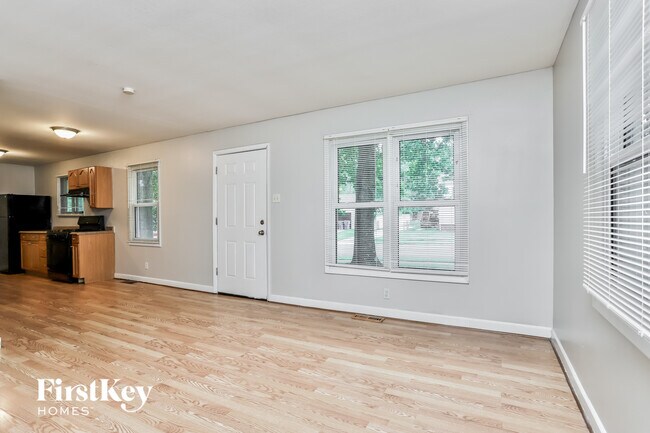 Foto del edificio - 1160 Spruce Dr