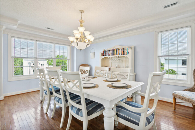 Building Photo - Coastal Escape- Beautiful Croatan Home wit...