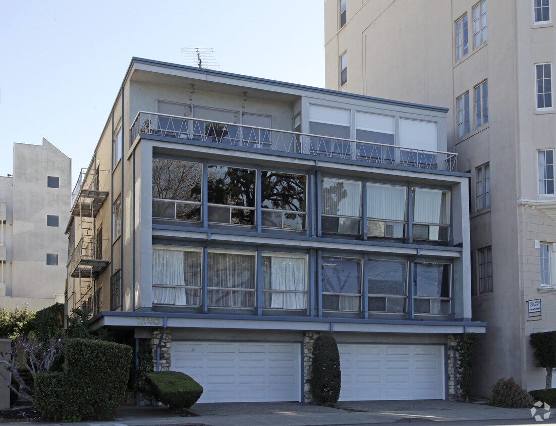 Primary Photo - 2140 Lakeshore Ave