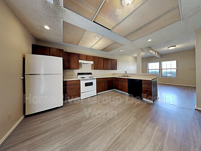 Building Photo - 1312 Cordell St