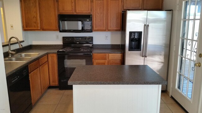 Foto del edificio - 2114 W Monona Dr