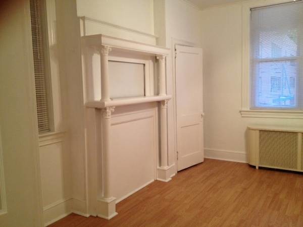 DORMITORIO - 2336 Murray Ave