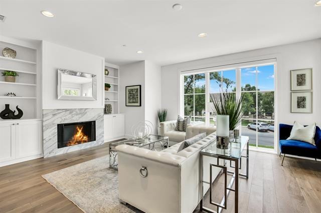 Foto del edificio - 4116 University Blvd