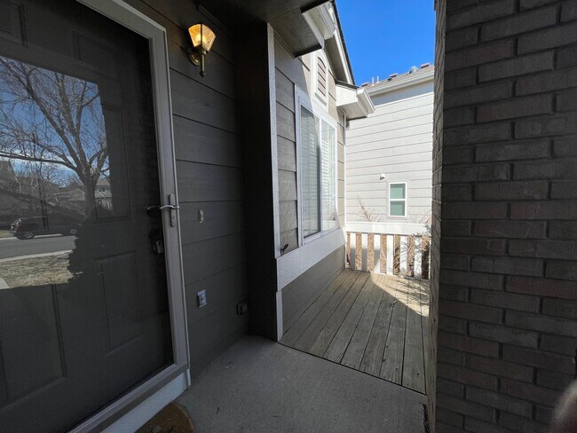 Foto del edificio - $0 DEPOSIT OPTION. 4 BEDROOM 3 BATHROOM HIGHLANDS RANCH HOUSE NEAR CHATFIELD STATE PARK