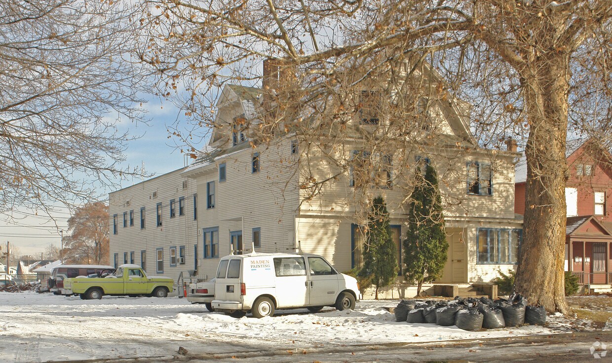 Primary Photo - 307 S 2nd St