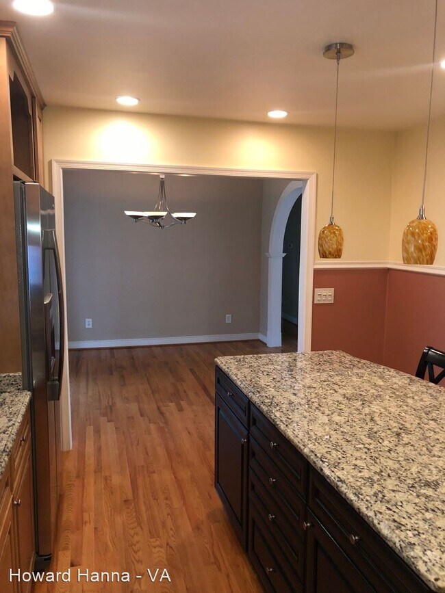 Building Photo - 3 br, 1 bath House - 8521 Millard Street