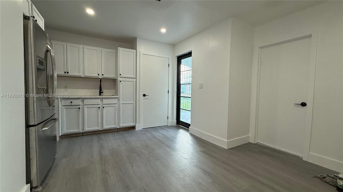 Building Photo - 17310 SW 109th Ave