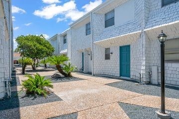 Building Photo - 928 Postoffice St