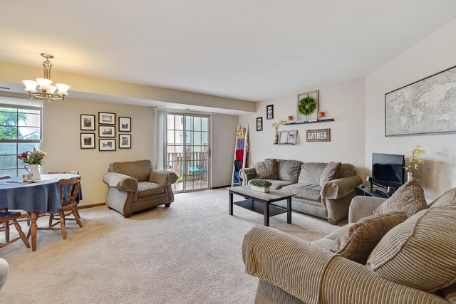 Foto principal - 123 Crestwood Ct