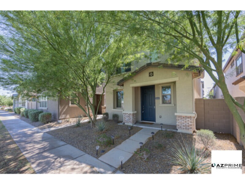 Foto principal - Welcome to this Meticulously Renovated and...