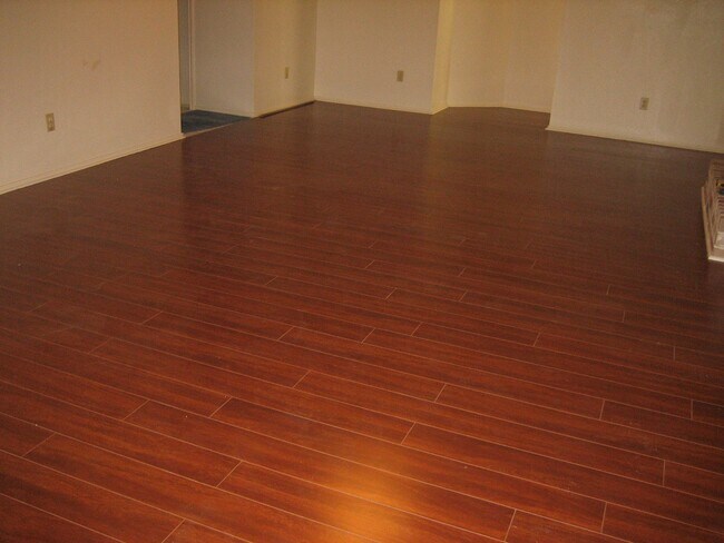Foto del edificio - 331 Cobbleton Dr