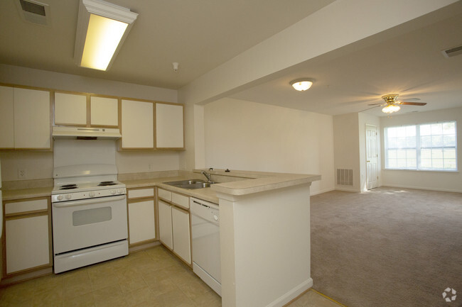 1HAB, 1BA - 767 ft² - Entrada - Somerset at Town Center Senior Apartments