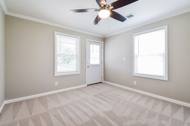 Foto del edificio - 401 Angier Ave NE