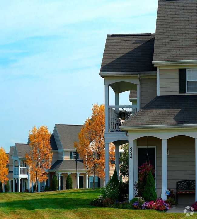 Stillwaters, Hickory Grove Apartments