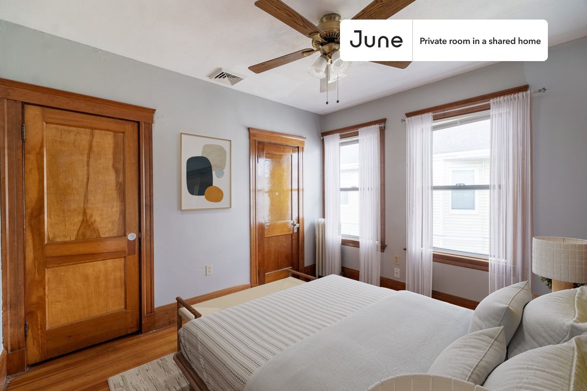Private bedroom in 5 bed/2 bath Home - Private bedroom in 5 bed/2 bath Home