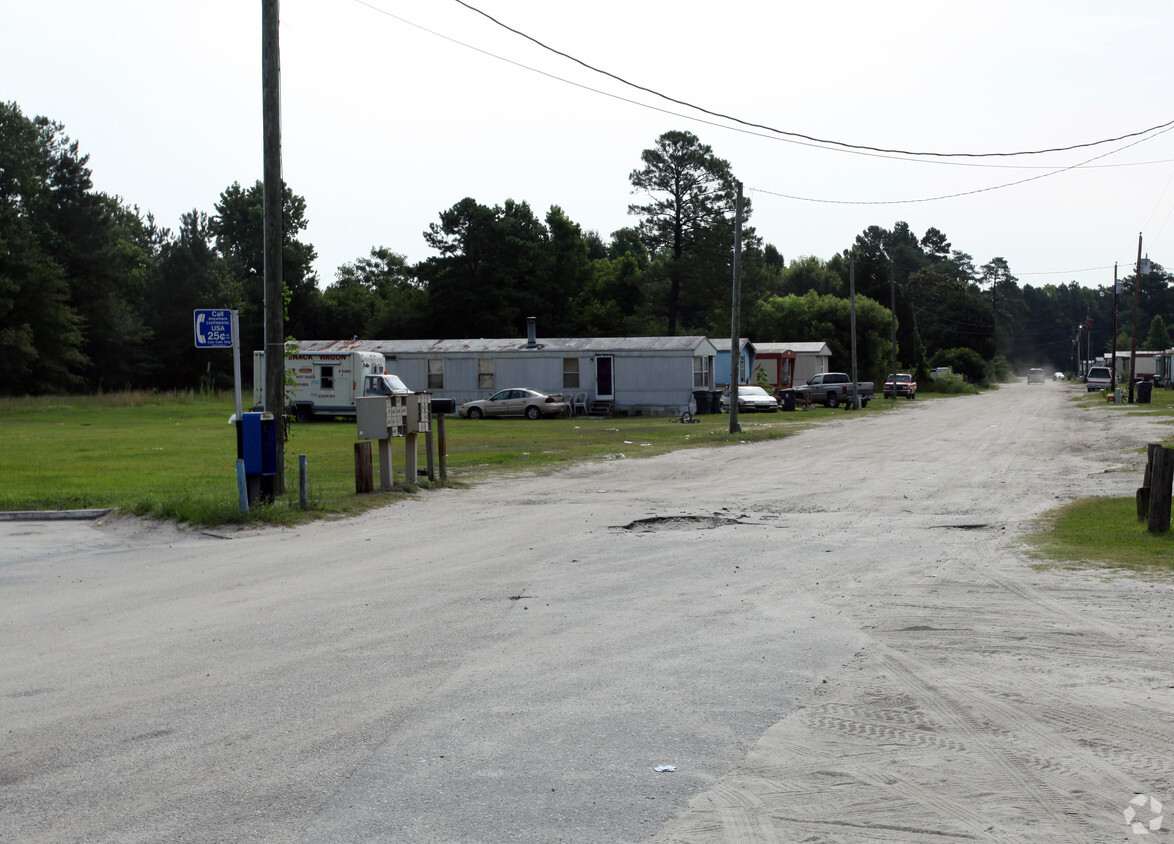 Building Photo - Fairhaven Mobile Home Park