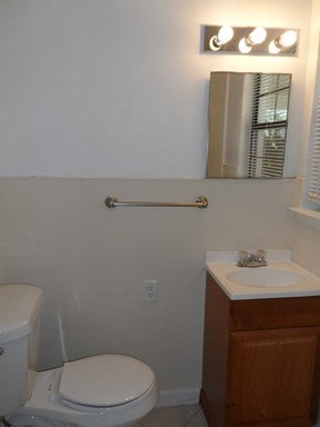 Building Photo - 228 Beulah St