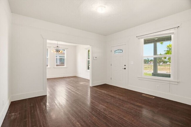 Foto del edificio - 3908 E 4th Ave