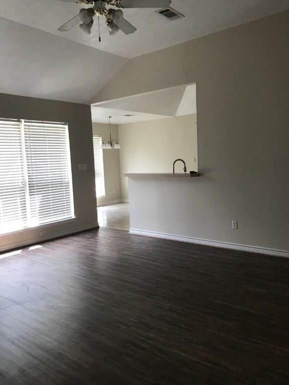 Building Photo - 1502 FM 1774