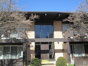 Building Photo - 7855 Enola St