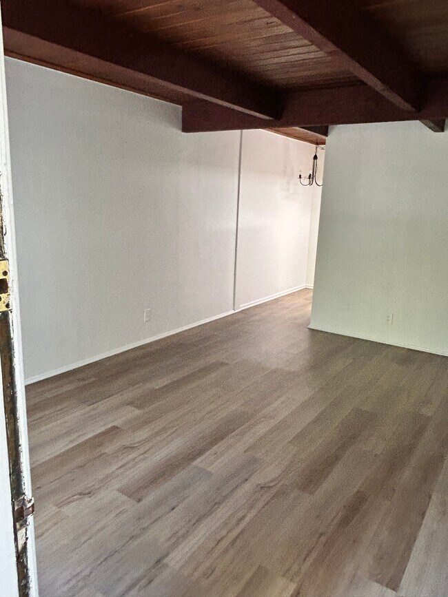 Foto del edificio - 7336 W Manchester Ave