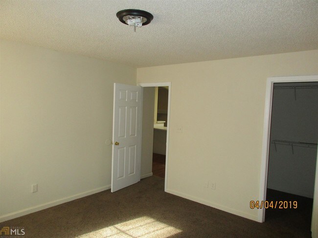 Building Photo - 616 Hynds Springs Dr