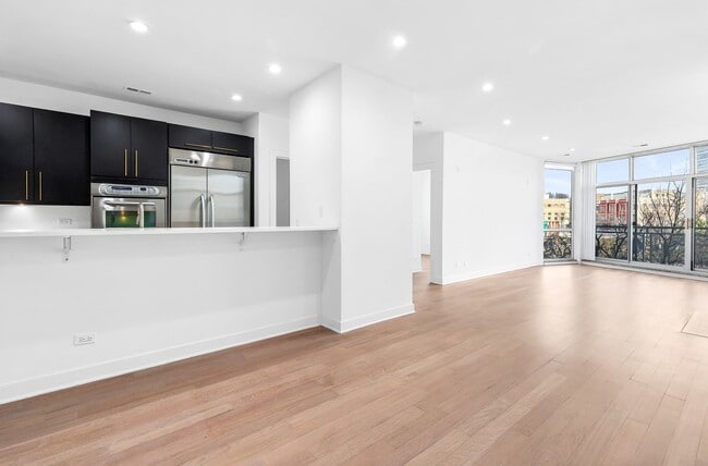 Foto del edificio - 914 W Hubbard St