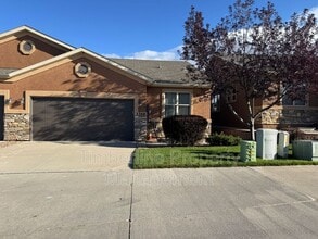 Building Photo - 5348 Oak Spring Heights