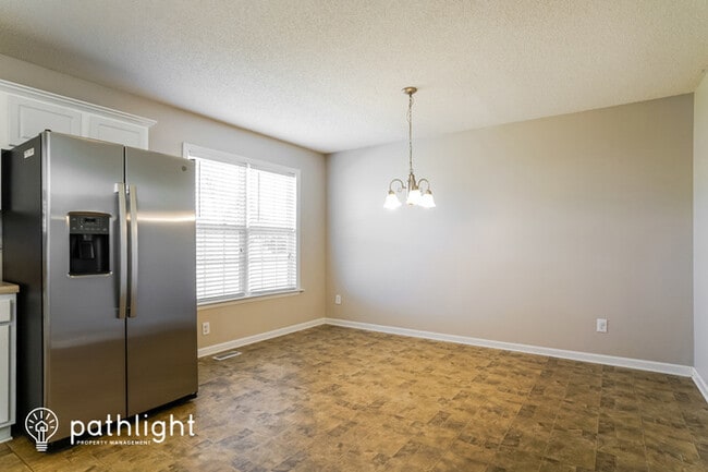 Building Photo - 131 S Ledford Dr, Clayton, NC, 27520