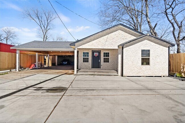 Building Photo - 8043 Miley St
